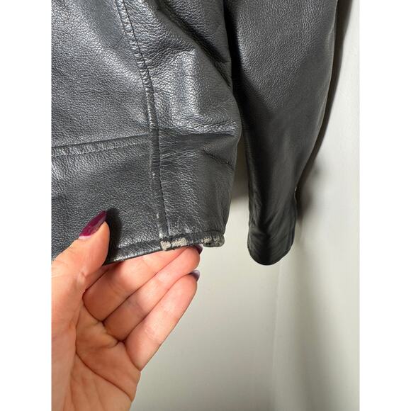 Bermans Vintage Black Leather Motorcycle Jacket Size 40 - Picture 10 of 10